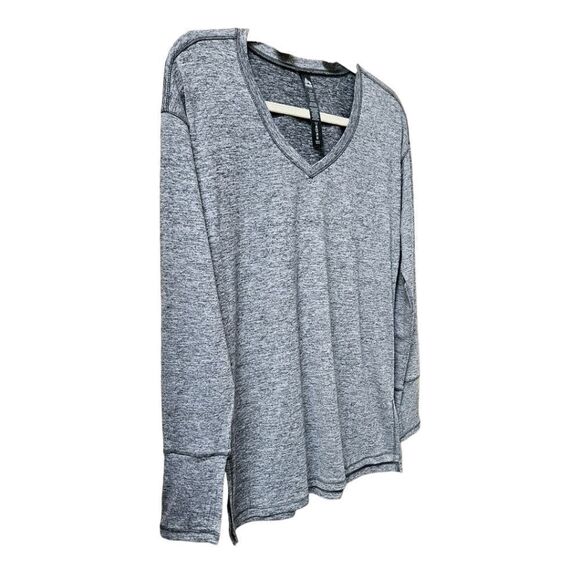 RBX LIVE LIFE ACTIVE Women's NewβLongSleeve V-Neck Gray Workout Top. - Picture 4 of 12